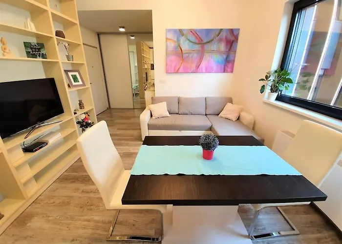 Comfy & Stylish Flat In The Centre + Parking Appartement