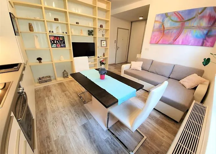 Comfy & Stylish Flat In The Centre + Parking Daire